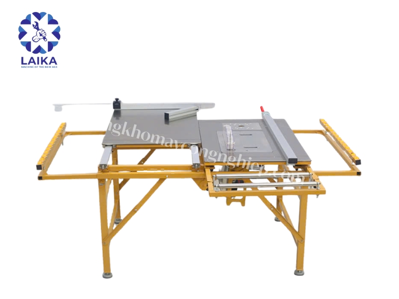 Máy cưa bàn trượt MD3C cắt ván MDF trong xưởng sản xuất nội thất Máy cưa bàn trượt MD3C cắt ván MDF trong xưởng sản xuất nội thất