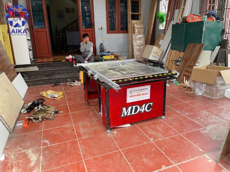 kinh nghiệm chọn mua máy cưa bàn trượt chính hãng cho xưởng mộc