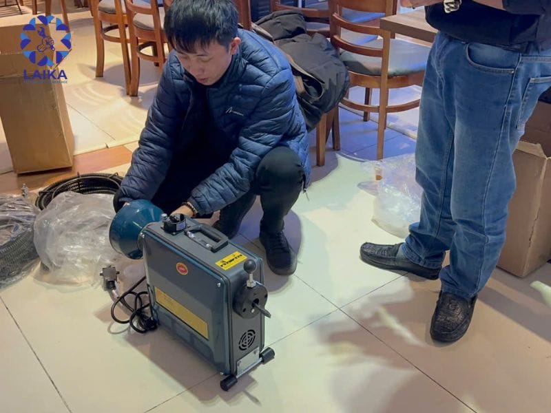 hướng dẫn vệ sinh máy thông cống đúng cách chi tiết