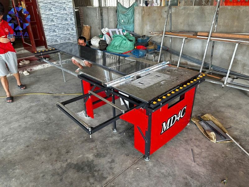 mẹo cắt góc 90 độ chuẩn xác bằng máy cưa bàn trượt